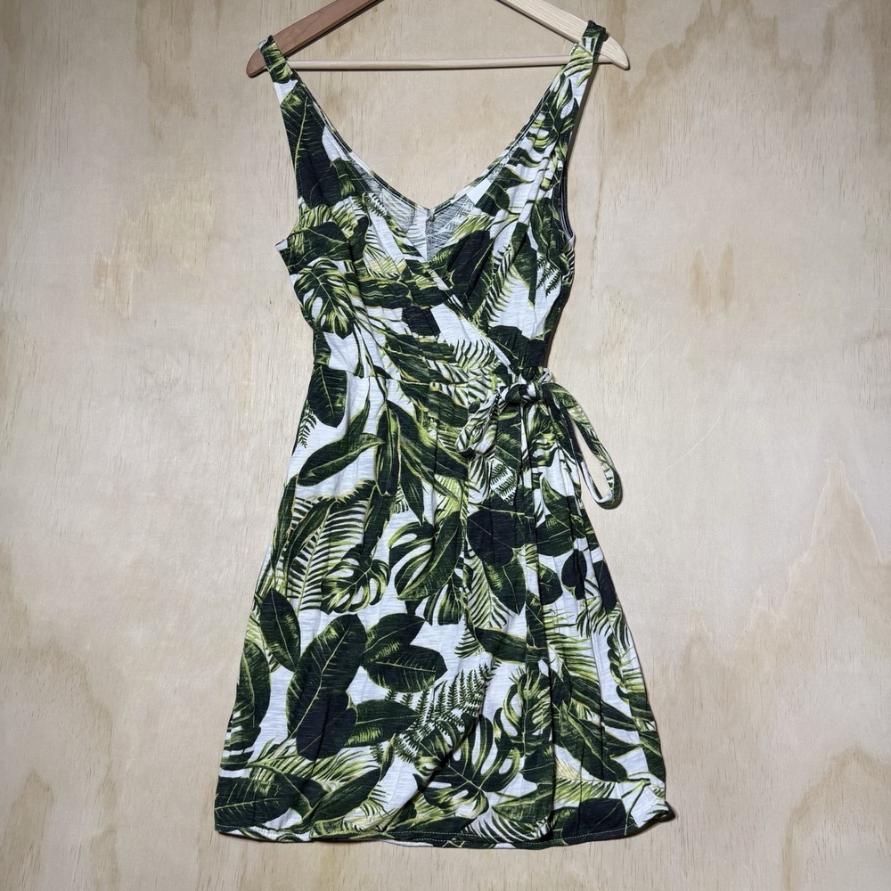 H&M Women's Medium Tropical Leaf Print Wrap Dress Green White Sleeveless Midi